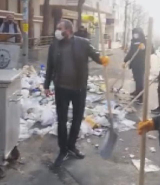 Maltepe'de çöpleri toplamaya giden İBB ekipleri ile grev yapan işçiler arasında arbede çıktı