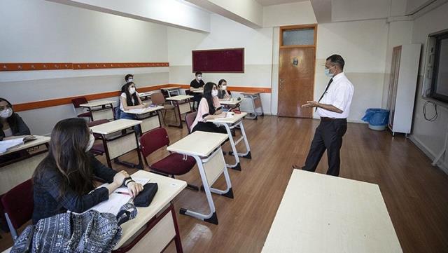 MEB meslek ders kitaplarını da ilk kez 'ücretsiz kitap' kapsamına aldı MEB meslek ders kitaplarını da ilk kez 'ücretsiz kitap' kapsamına aldı