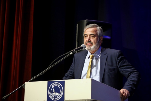 İstanbul Sabahattin Zaim Üniversitesi İslami İlimler Fakültesi Dekanı ve Tasavvuf Araştırmaları Merkezi Başkanı Prof. Dr. Hasan Kamil Yılmaz.