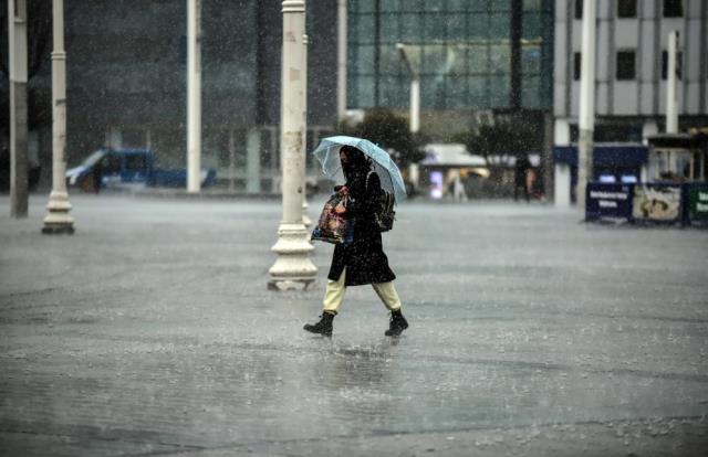 Meteoroloji'den Marmara'ya uyarı: Yüksek kesimlerde kuvvetli yağış ve kar bekleniyor