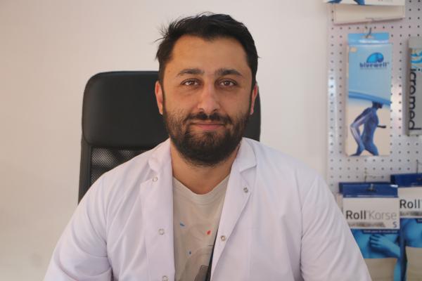Nazım Hikmet'in dizelerinden etkilenen eczacı, 2 bin 85 liralık aşıyı ücretsiz yapmaya başladı