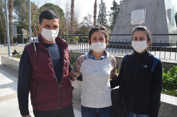 Öğretmen kadın ve ailesi gürültü yaptıkları gerekçesiyle komşularının muştalı saldırısına uğradı