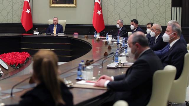 Pazar günü kısıtlaması kalkacak mı? Türkiye'nin gözü yarın yapılacak Kabine toplantısında Pazar günü kısıtlaması kalkacak mı? Türkiye'nin gözü yarın yapılacak Kabine toplantısında