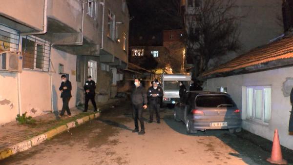 Pendik'te genç kızı korumak isteyen dayısı canından oldu, komşusu yaralandı Pendik'te genç kızı korumak isteyen dayısı canından oldu, komşusu yaralandı