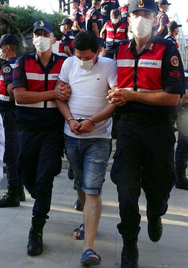 Pınar Gültekin'i öldüren caniden mide bulandıran iddia: Benimle zorla birlikte olan bir eskorttu Pınar Gültekin'i öldüren caniden mide bulandıran iddia: Benimle zorla birlikte olan bir eskorttu