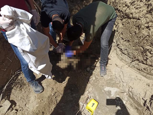 PKK'dan kaçmaya çalıştığı için öldürüldüğü öne sürülen teröristin cesedi toprağa gömülü bulundu