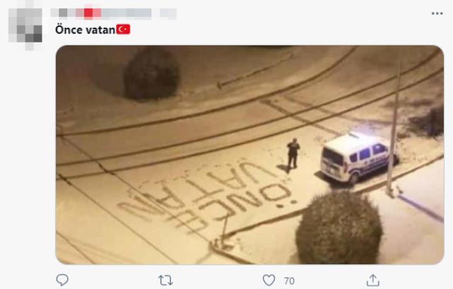 Polis memuru karla kaplı yola 'Önce Vatan' yazdı! Görüntü sosyal medyada beğeni rekoru kırdı