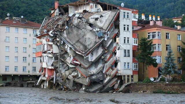 Prof. Dr. Mikdat Kadıoğlu yaşanan sel felaketleri sonrası fena patladı: Len bırak! Dere içine apartman dik sonra iklim krizi Prof. Dr. Mikdat Kadıoğlu yaşanan sel felaketleri sonrası fena patladı: Len bırak! Dere içine apartman dik sonra iklim krizi