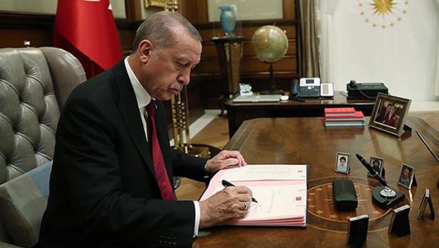 Resmi Gazete yayımlandı! 9 üniversitede yeni fakülte ve enstitü kuruldu Resmi Gazete yayımlandı! 9 üniversitede yeni fakülte ve enstitü kuruldu