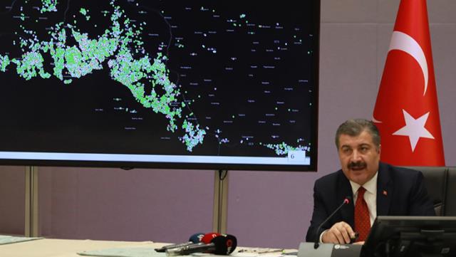 Sağlık Bakanı Koca'dan İstanbul'a uyarı: Polikliniklerimizde hasta artışı var Sağlık Bakanı Koca'dan İstanbul'a uyarı: Polikliniklerimizde hasta artışı var
