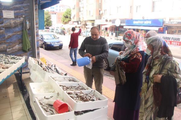 Samsun'da istavrit bolluğu; kilosu 8 TL'ye düştü