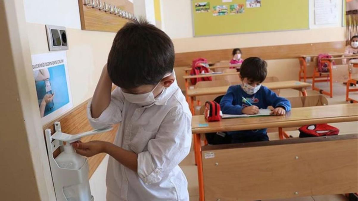Semptom göstermeyen temaslı öğrenci, 5'inci günden sonra okula devam edebilecek