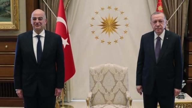 Sert Türkiye çıkışlarıyla bilinen Yunan Bakan Dendias'tan Atatürk vurgulu büyük Erdoğan övgüsü