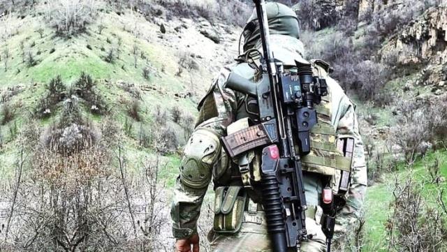 Son Dakika! Azez'de zeytin toplayan çiftçilere saldırı düzenleyen 3 PKK'lı terörist etkisiz hale getirildi