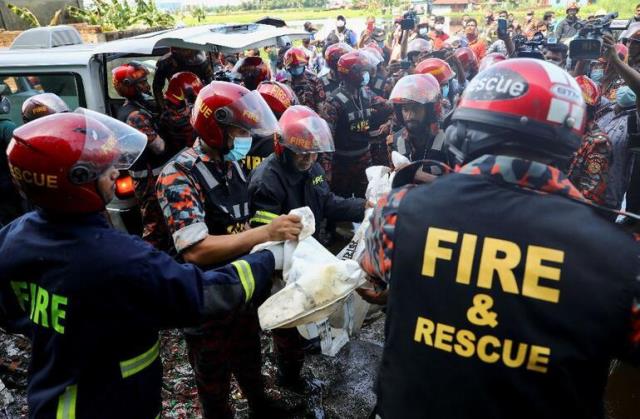 Son Dakika: Bangladeş'te fabrika yangını! En az 50 kişi yaşamını yitirdi