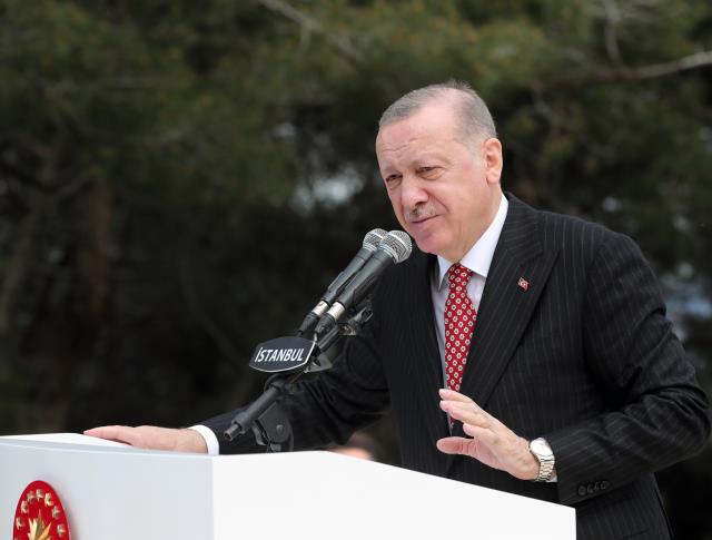 Son Dakika: Çamlıca Tepesi'ne dev Türk bayrağı! İstanbul'un her yerinden görülebilecek