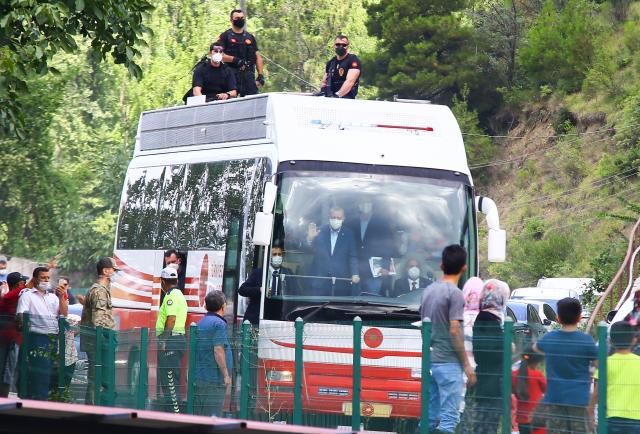 Son Dakika: Cumhurbaşkanı Erdoğan, selin vurduğu Bozkurt ilçesinde halka seslendi: 3 ili afet bölgesi ilan ettik