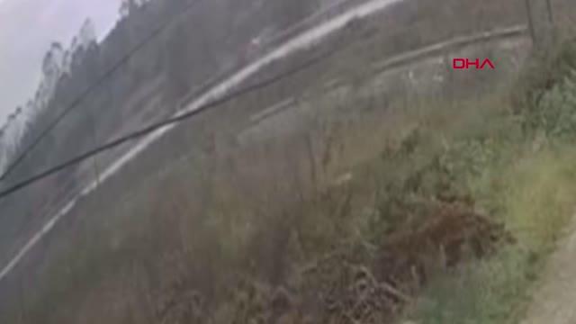 Son dakika haber... TOPLANTIYA GİDEN MHP'LİLER MİDİBÜSÜ DEVRİLDİ; KAZA ANI GÜVENLİK KAMERASINDA