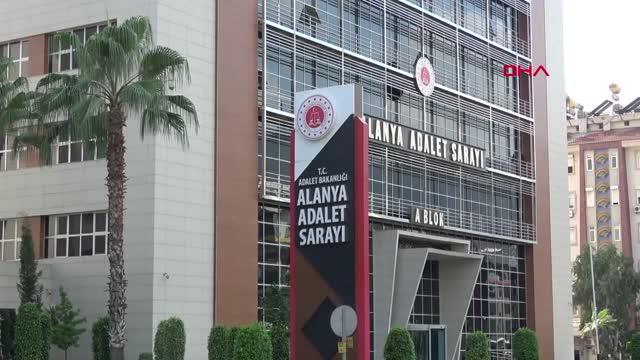 Son dakika haberi: ANTALYA MUHTAR, TABANCASINI TEMİZLERKEN EŞİNİ ÖLDÜRDÜ