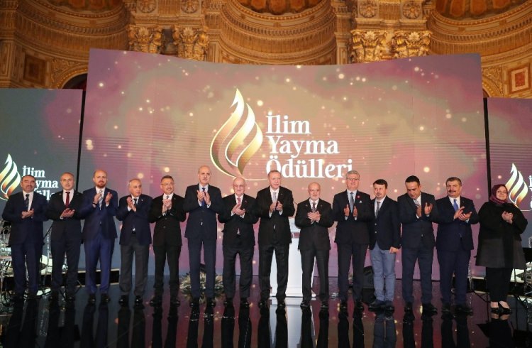 <p>İstanbul Devlet Türk Müziği Araştırma ve Uygulama Topluluğunun 