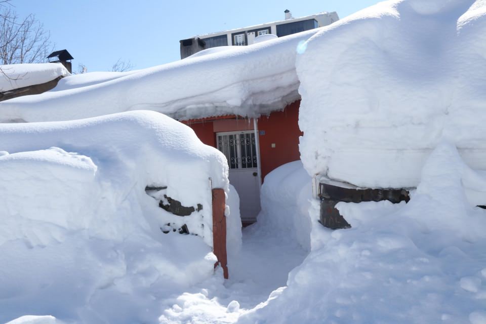 <p>Meteoroloji yetkilileri, kar yağışının hafta sonuna kadar devam edeceğini açıkladı.</p>

<p> </p>
