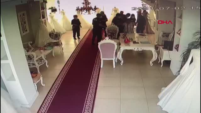 Son dakika haberi... ORDU BBP KADIN KOLLARI BAŞKANI'NA TERS KELEPÇEYLE GÖZALTINA SORUŞTURMA