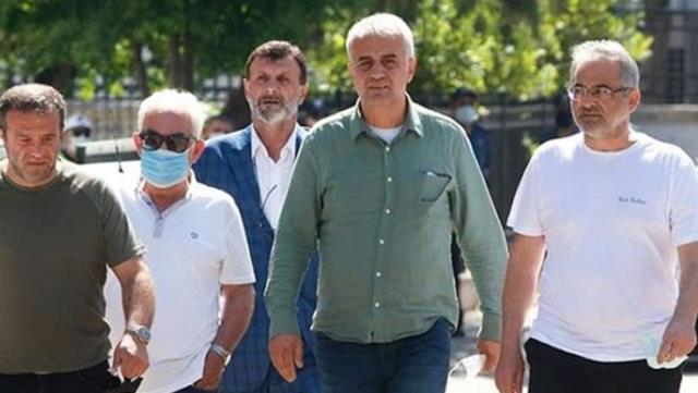 Son dakika: Kutlu Adalı cinayeti ile ilgili mahkemeye çıkarılan Atilla Peker, adli kontrolle serbest bırakıldı Son dakika: Kutlu Adalı cinayeti ile ilgili mahkemeye çıkarılan Atilla Peker, adli kontrolle serbest bırakıldı