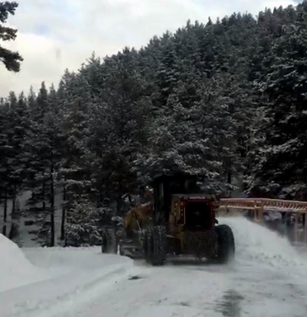 Erzincan'da 49 köy yolu ulaşıma kapandı