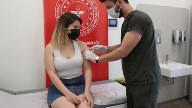 Son Dakika: Türkiye'de uygulanan aşı miktarı 100 milyon dozu geçti