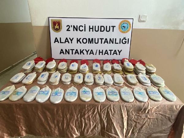 Su tankerinde 18 kilo 228 gram esrar ele geçirildi Su tankerinde 18 kilo 228 gram esrar ele geçirildi