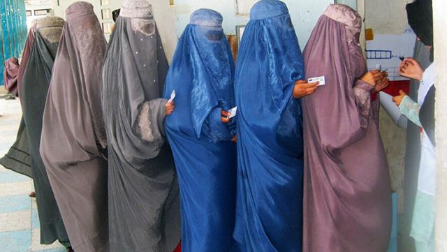 Taliban yeni dönem yasaklarını duyurdu: Müzik de kadınların yalnız seyahat etmesi de yasak