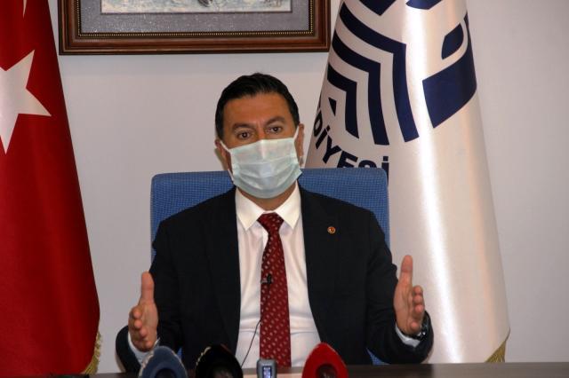 Tam kapanma kararı sonrası binlerin akın ettiği Bodrum'da belediye başkanı isyan etti: Büyük bir kaos yaşanıyor