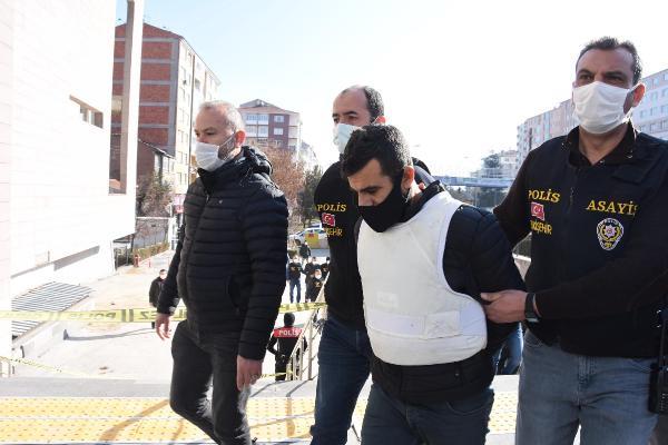 Tokkal ailesinin katil zanlısı Boğa'nın, PKK'lı teröristlerin mezarlığında fotoğrafı çıktı Tokkal ailesinin katil zanlısı Boğa'nın, PKK'lı teröristlerin mezarlığında fotoğrafı çıktı