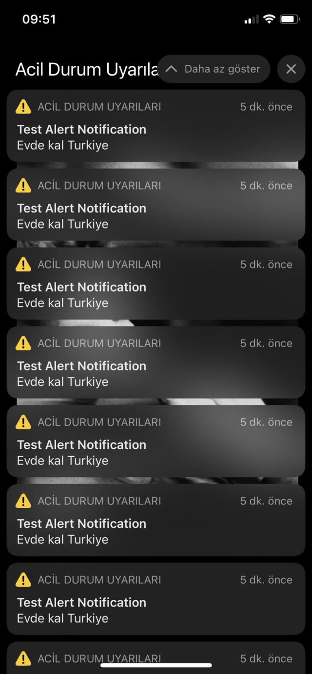 Türkiye'deki iPhone kullanıcıları 'Evde kal' bildirimiyle Acil Durum Uyarısı aldı