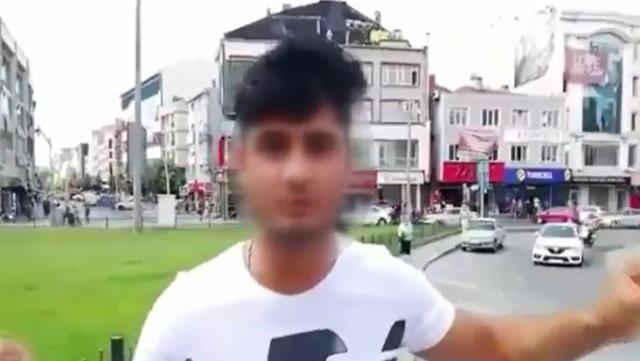'Türkiye'de yaşamak istemiyorum' diyerek yaygara koparan Afgan genç sınır dışı edilecek 'Türkiye'de yaşamak istemiyorum' diyerek yaygara koparan Afgan genç sınır dışı edilecek