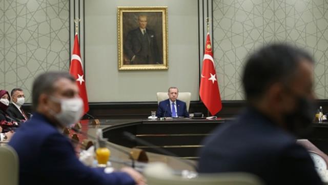 Türkiye'nin merakla beklediği Kabine toplantısı başladı! Risk haritası güncellenecek Türkiye'nin merakla beklediği Kabine toplantısı başladı! Risk haritası güncellenecek