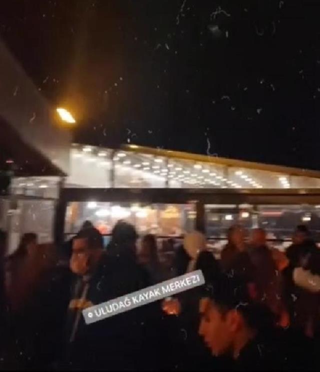 Uludağ'da korona önlemlerine rağmen parti görüntüleriyle büyük tepki çeken tesis kapatılıyor