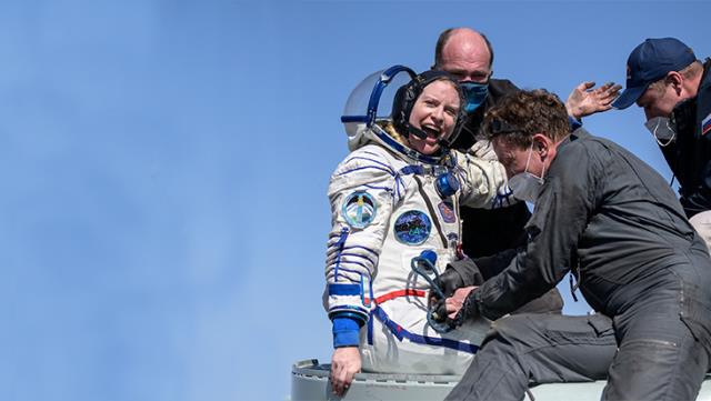 Uluslararası Uzay İstasyonu'nda görevli 3 astronot 6 ayın sonunda dünyaya döndü Uluslararası Uzay İstasyonu'nda görevli 3 astronot 6 ayın sonunda dünyaya döndü