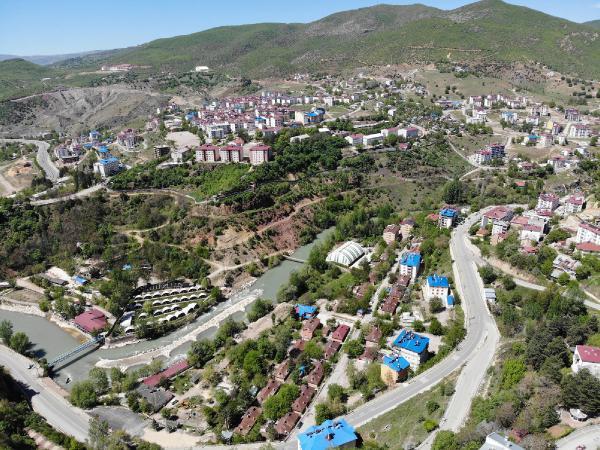 Vaka sayısı artan tek ilimiz olan Tunceli, aynı zamanda ölüm oranı en düşük olan kent oldu Vaka sayısı artan tek ilimiz olan Tunceli, aynı zamanda ölüm oranı en düşük olan kent oldu