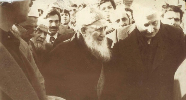 Mehmed Zahit Kotku ile Necmettin Erbakan.